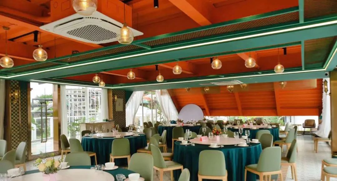 汕头将色彩碰撞到底，看这家深圳餐饮空间设计如何诠释独特的摩洛哥风情